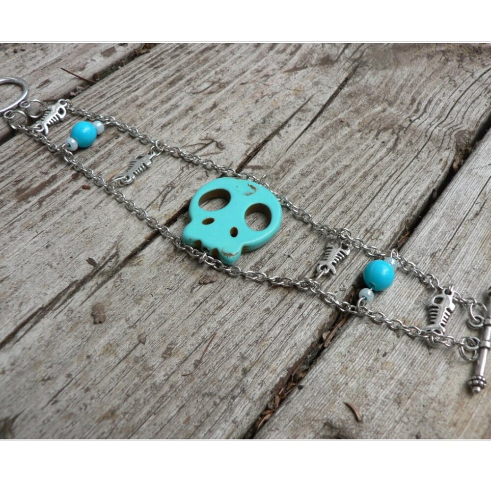 2x14$ ☃️ ❄️  CREATION - Skull / fish skeleton short bracelet - beads - Aqua